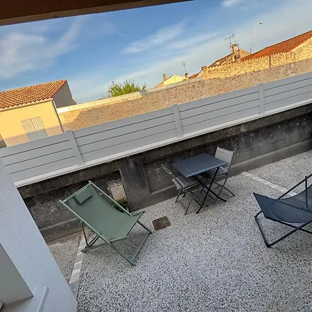 T2 Neuf Avec Terrasse Privative Proche Gare Holiday home Rochefort (Charente-Maritime)
