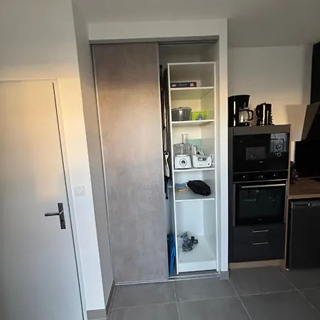 Ferienhaus T2 Neuf Avec Terrasse Privative Proche Gare Rochefort (Charente-Maritime)