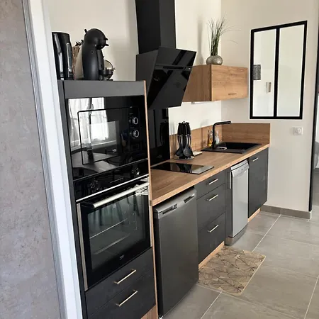 Holiday home T2 Neuf Avec Terrasse Privative Proche Gare